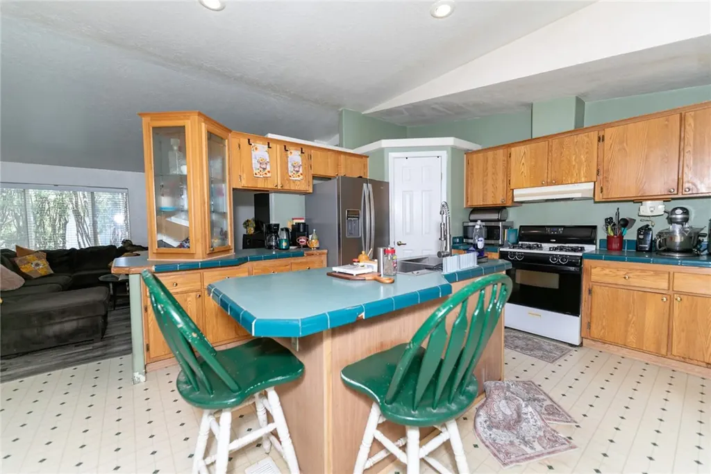 1009 Woodbine Creek Drive Columbus MT 59019