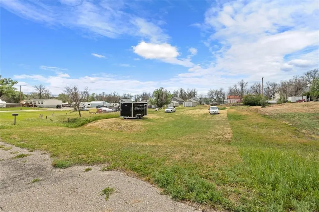 Lot 3 5th Street W Roundup MT 59072