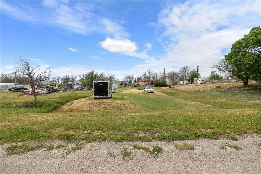 Lot 3 5th Street W Roundup MT 59072