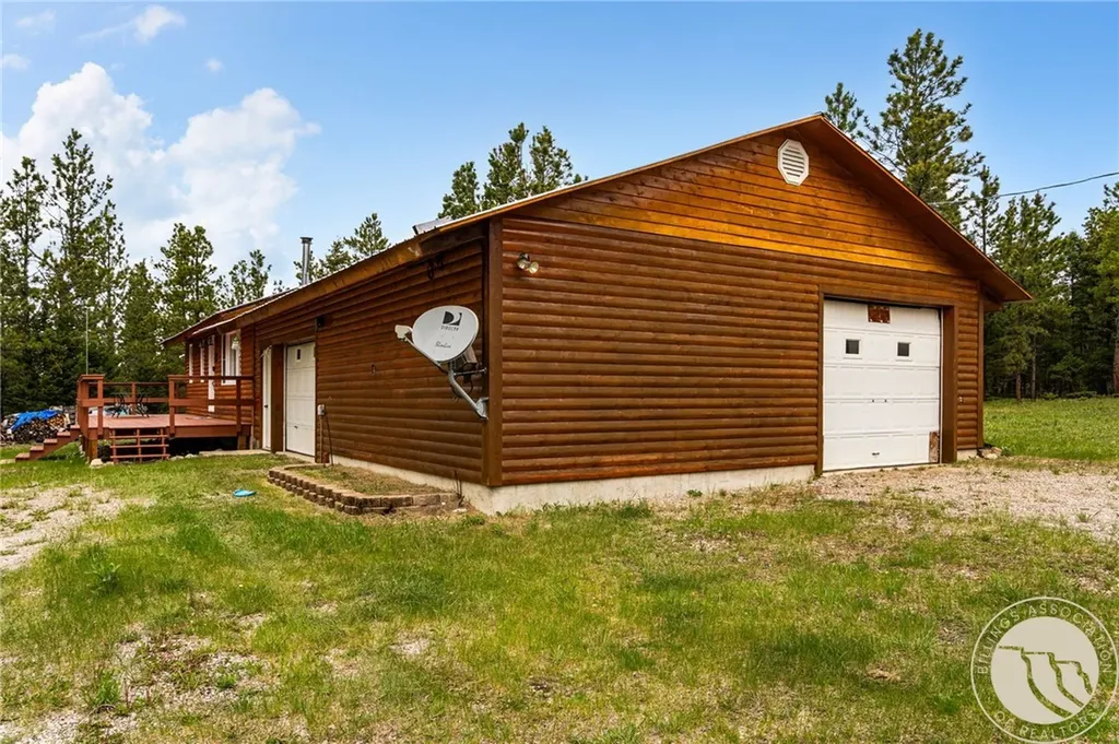 125 Golden Bear Lane Other MT 59453