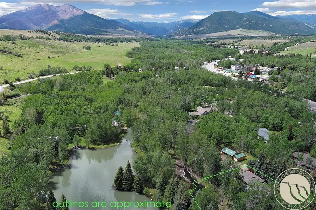 940 Park Avenue S Red Lodge MT 59068