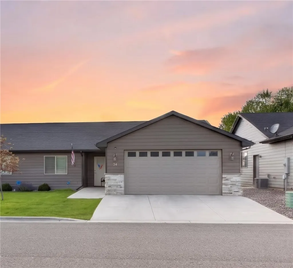 34 Twin Pines Lane Billings MT 59106