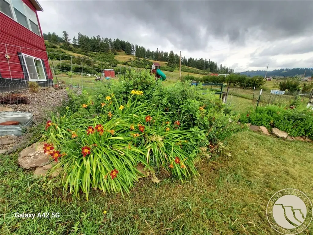 138 Railroad Lane Lewistown MT 59457