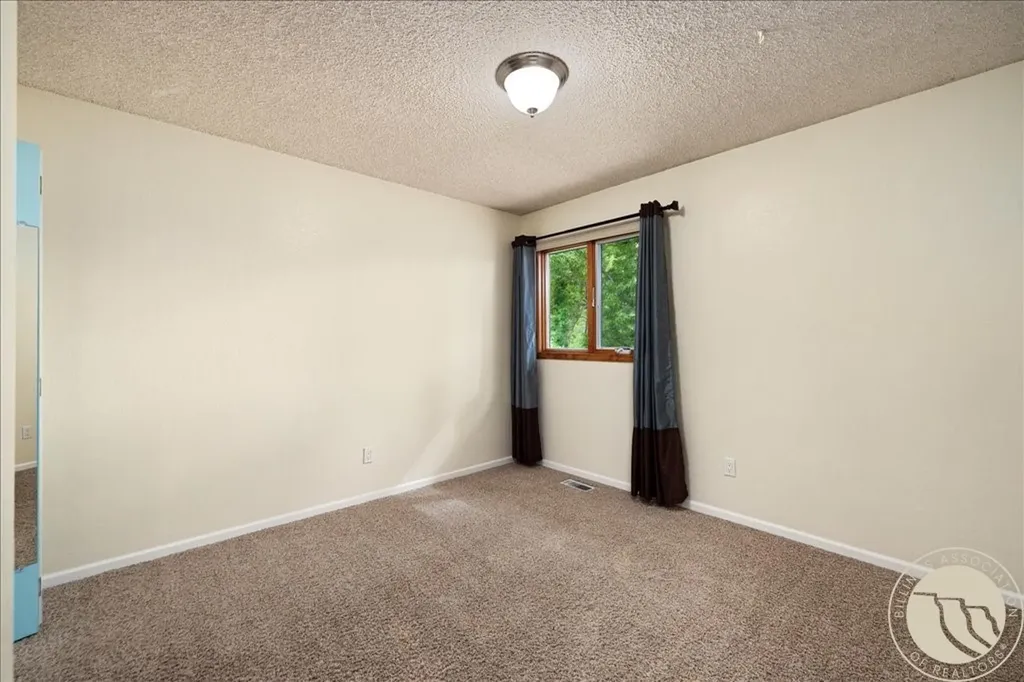 4690 Harvest Lane Billings MT 59106