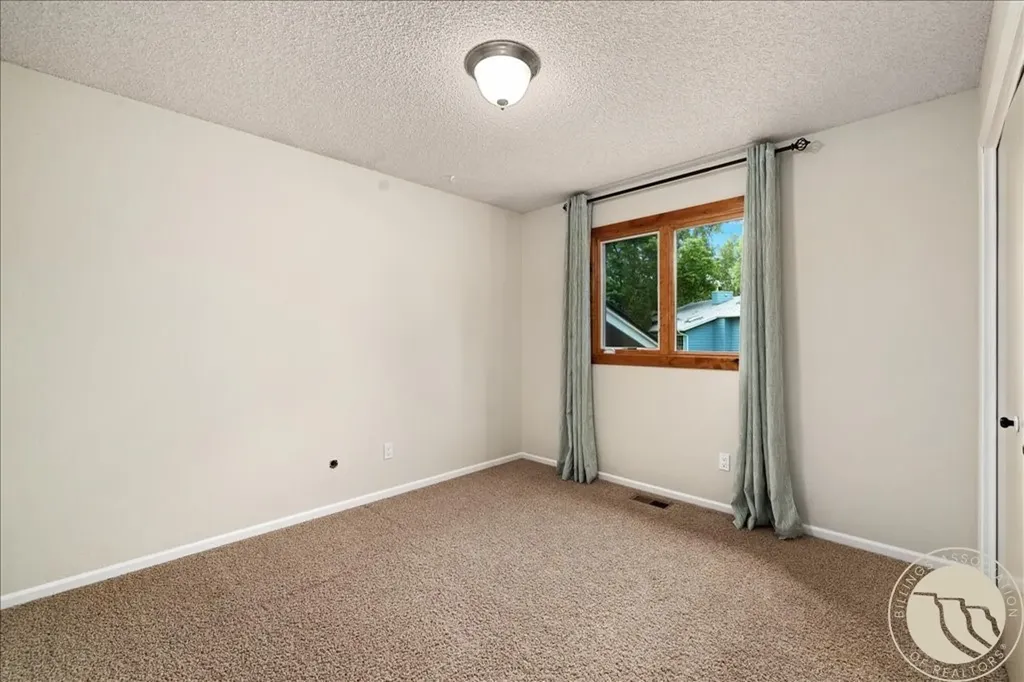 4690 Harvest Lane Billings MT 59106