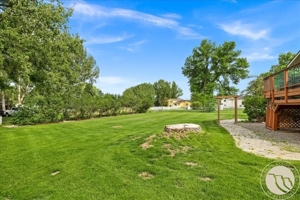 4690 Harvest Lane Billings MT 59106