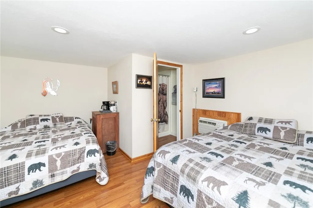 44 W Pike Avenue Columbus MT 59019