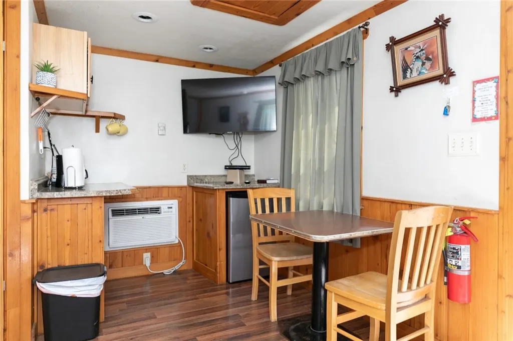 44 W Pike Avenue Columbus MT 59019