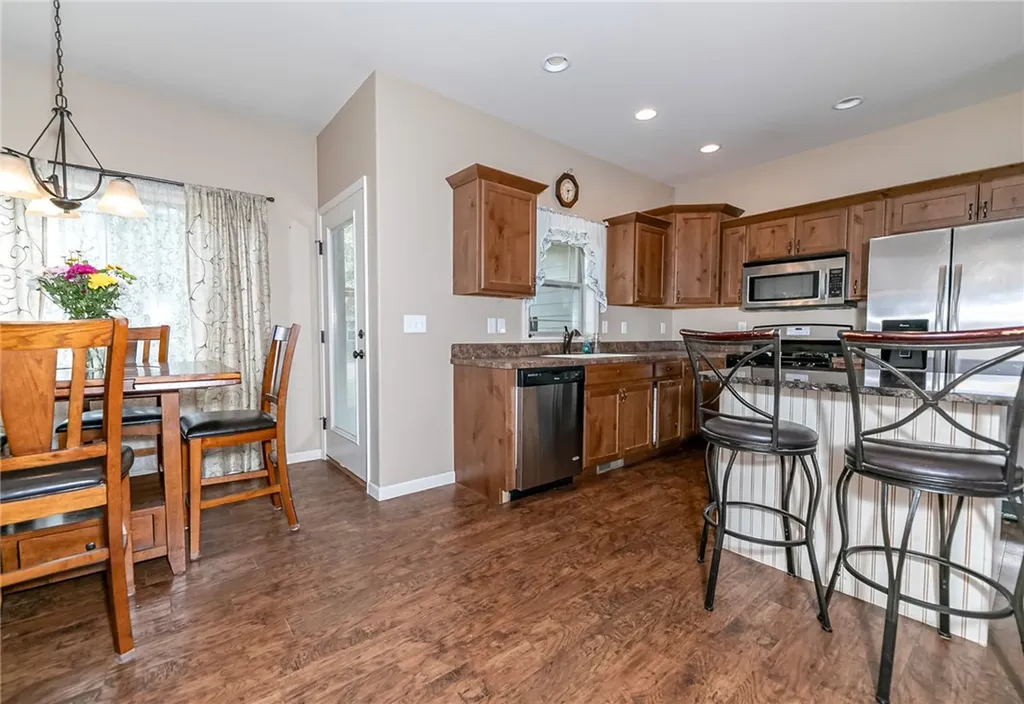 44 W Pike Avenue Columbus MT 59019