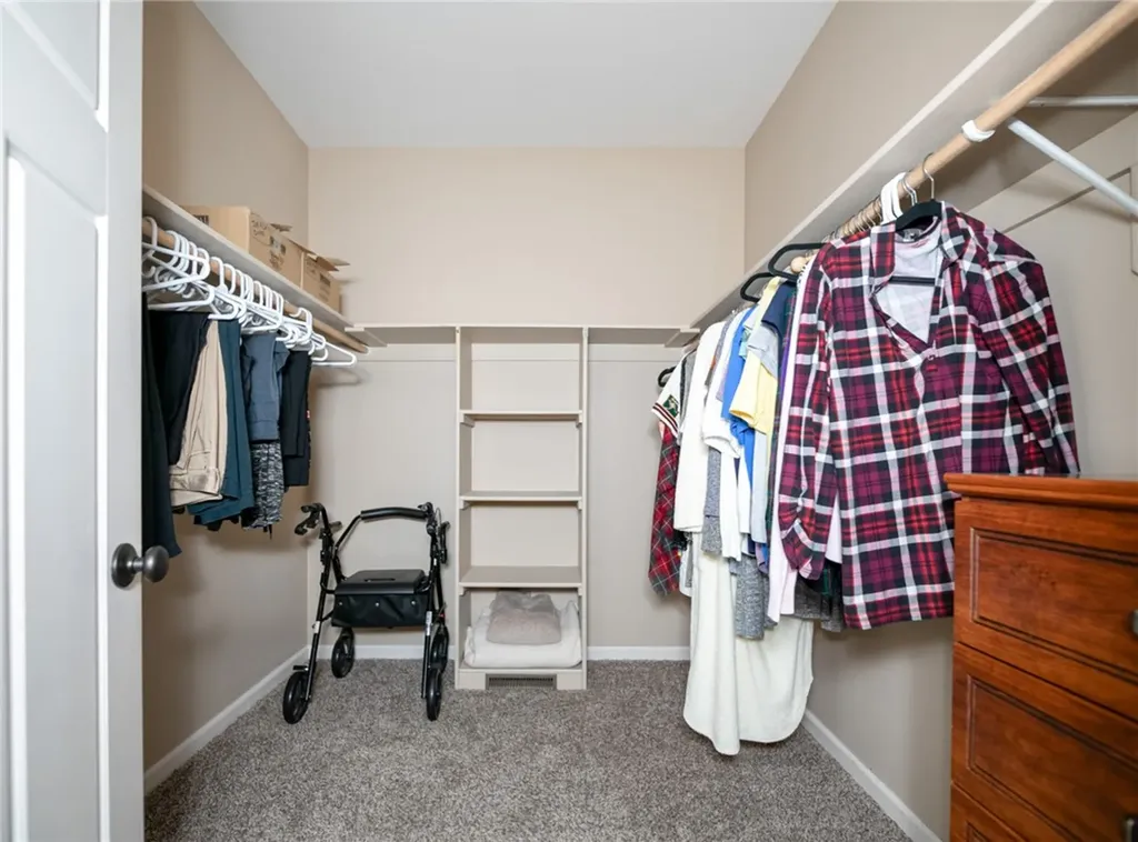 44 W Pike Avenue Columbus MT 59019