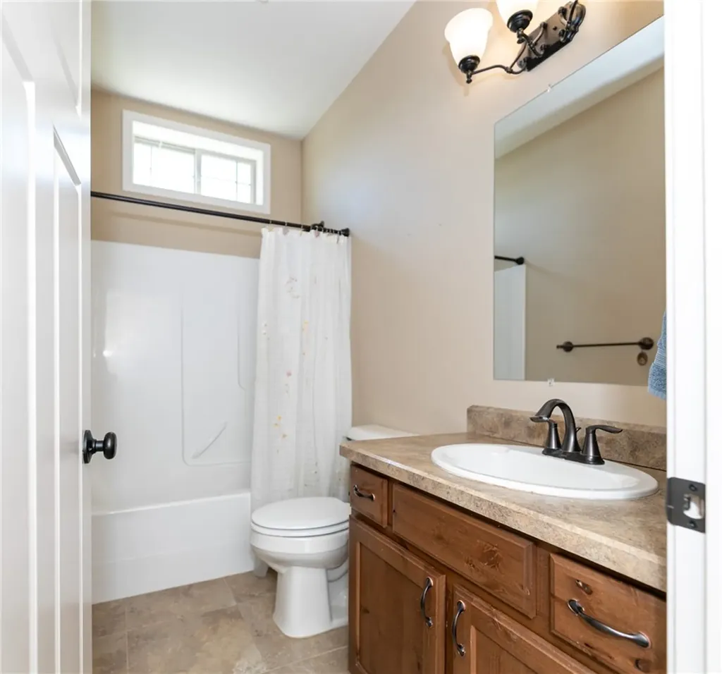 44 W Pike Avenue Columbus MT 59019
