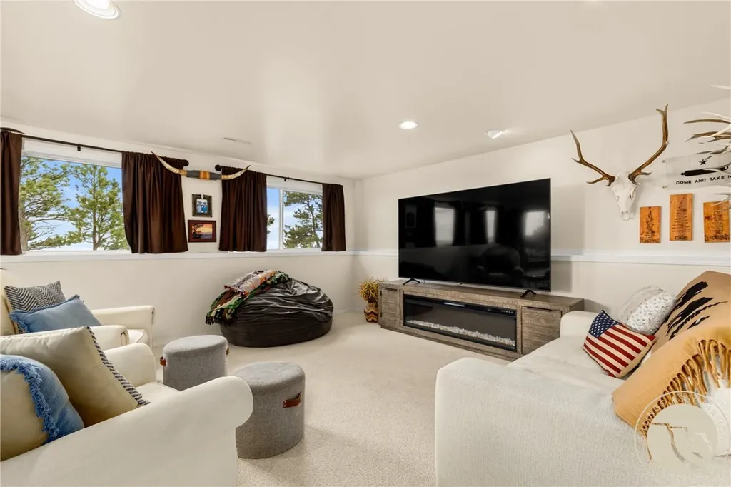 4618 Arapaho Lookout Billings MT 59106