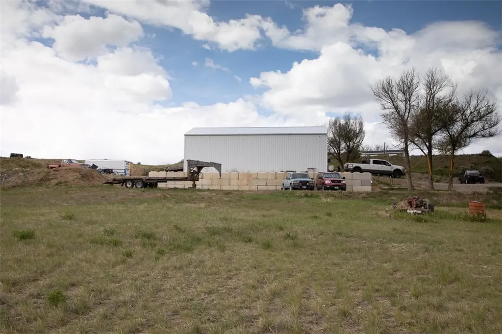 Tba 7th Broadview MT 59015