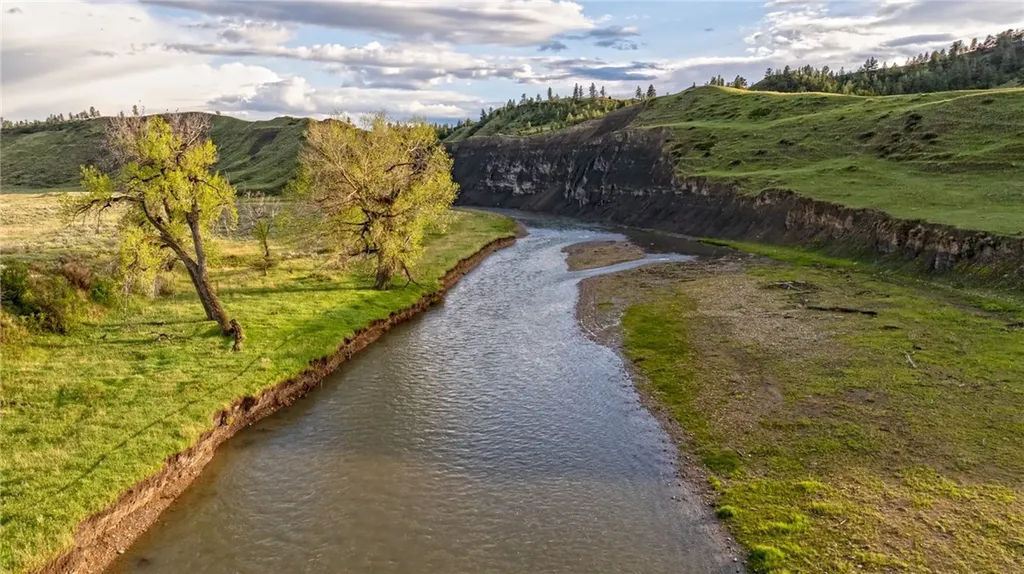 204 Husted Road Lewistown MT 59457