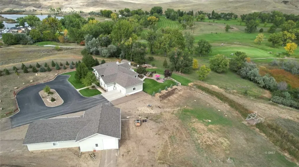 406 Country Club Road Glendive MT 59330