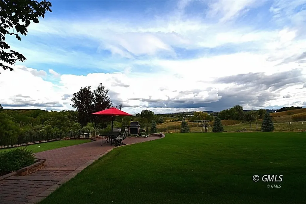 406 Country Club Road Glendive MT 59330