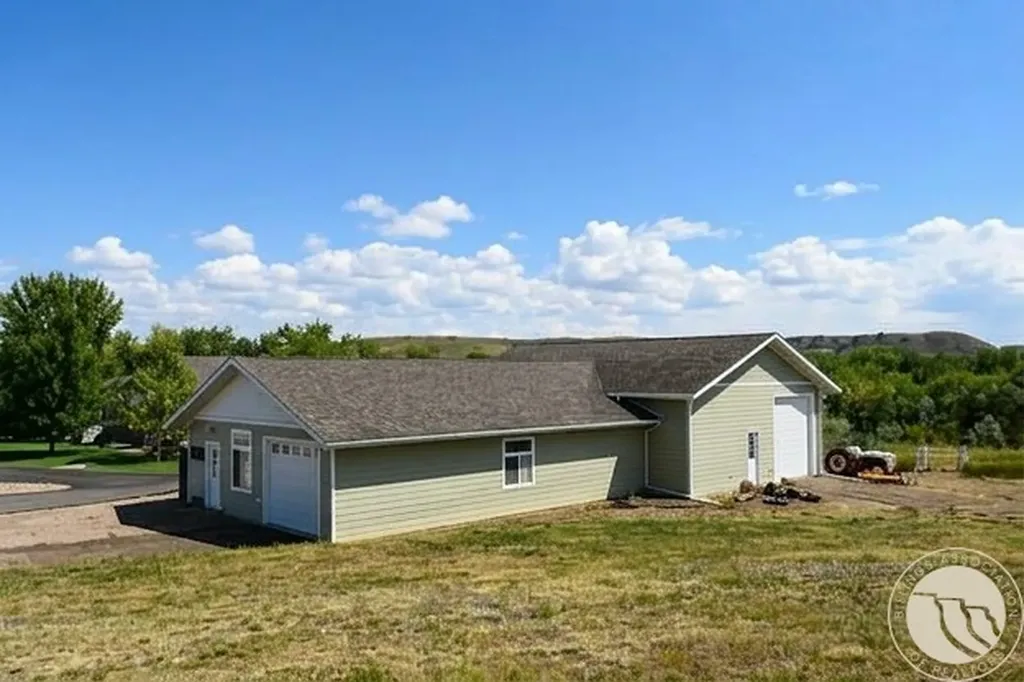 406 Country Club Road Glendive MT 59330