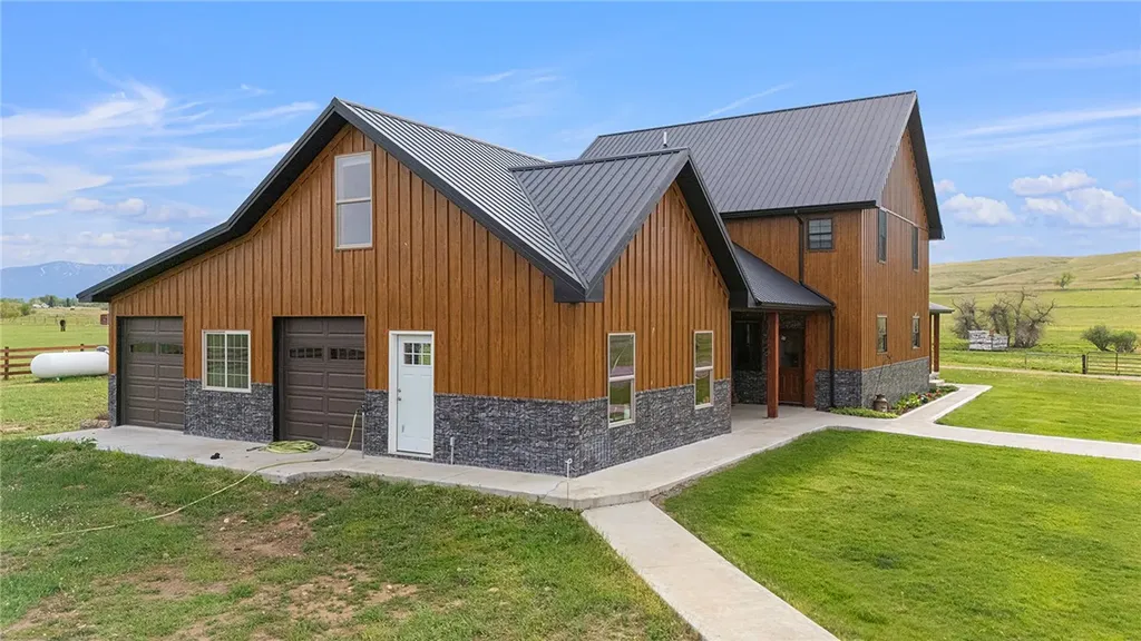 123 Maki Johnson Road Roberts MT 59070