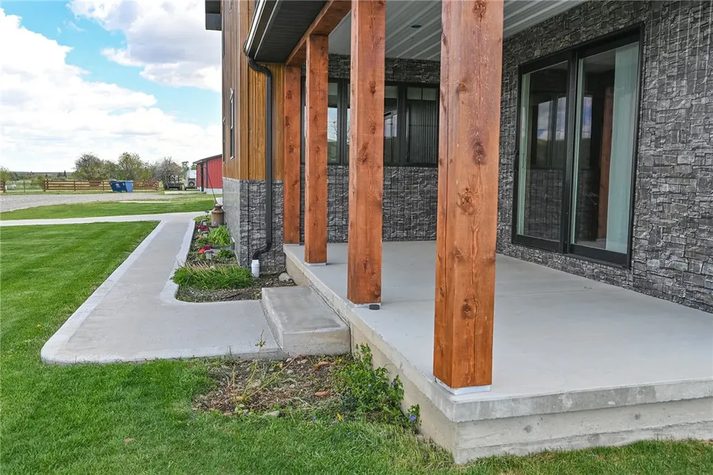 123 Maki Johnson Road Roberts MT 59070