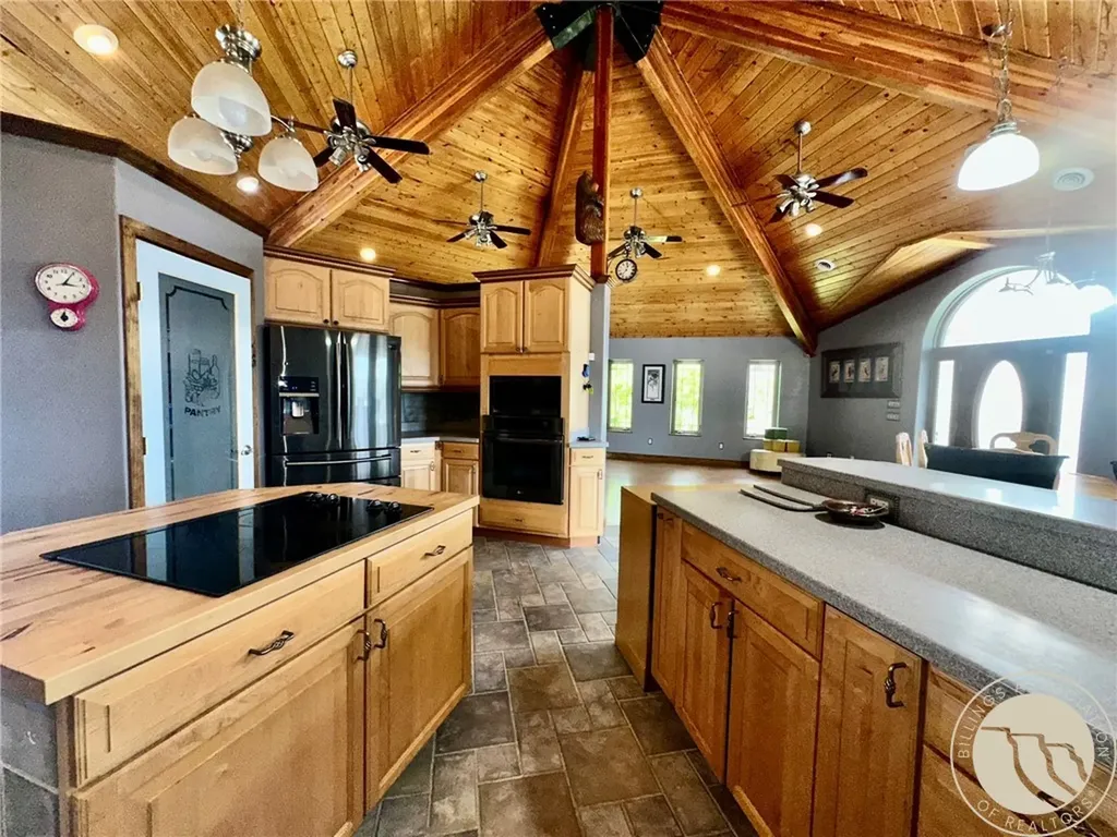 505 Fifth Avenue W Ryegate MT 59074