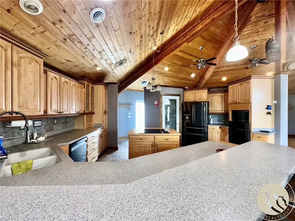 505 Fifth Avenue W Ryegate MT 59074
