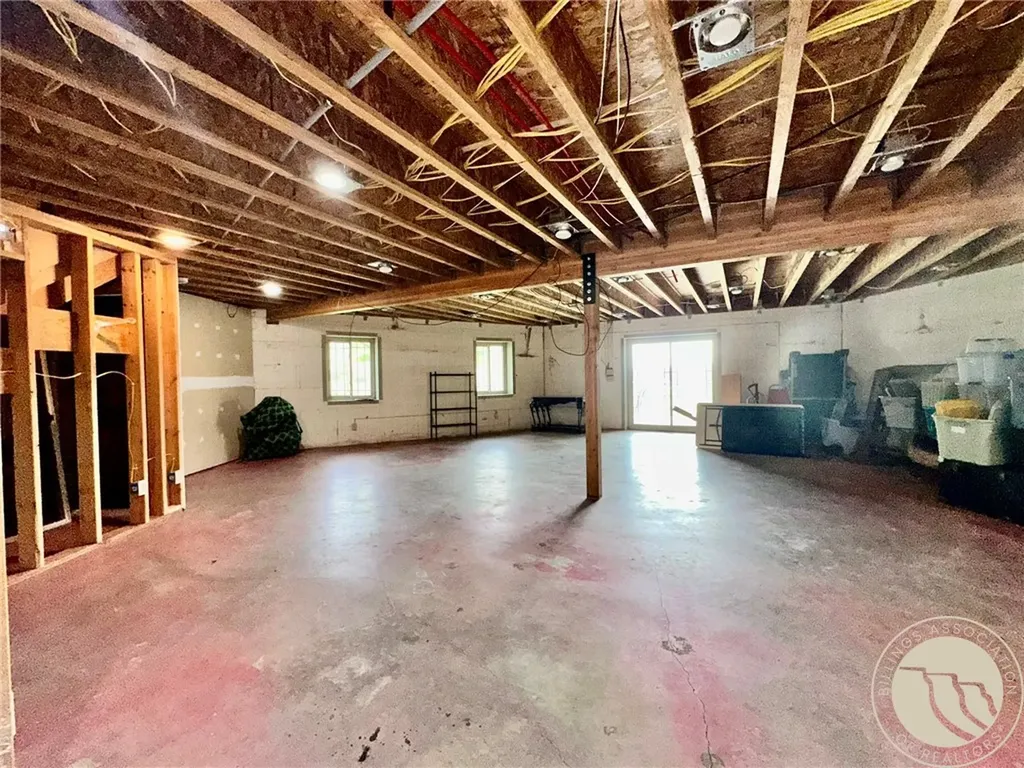 505 Fifth Avenue W Ryegate MT 59074