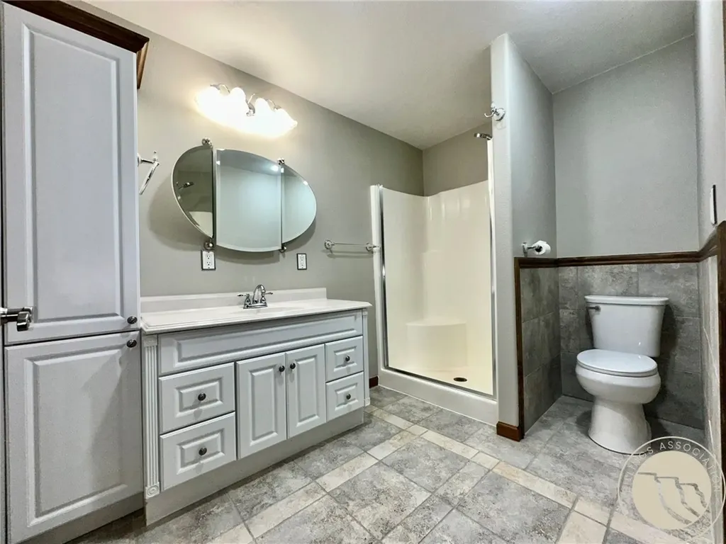 505 Fifth Avenue W Ryegate MT 59074
