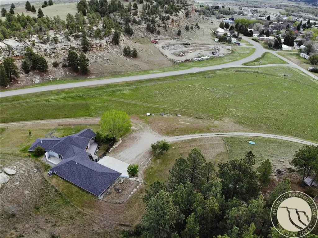 505 Fifth Avenue W Ryegate MT 59074