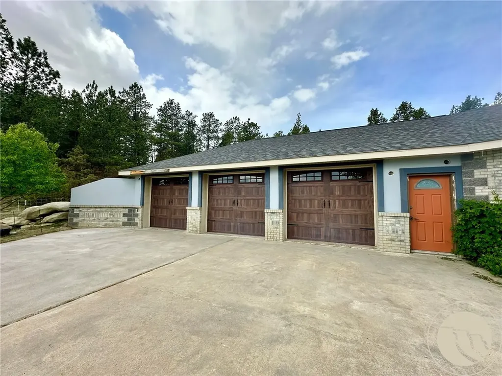 505 Fifth Avenue W Ryegate MT 59074