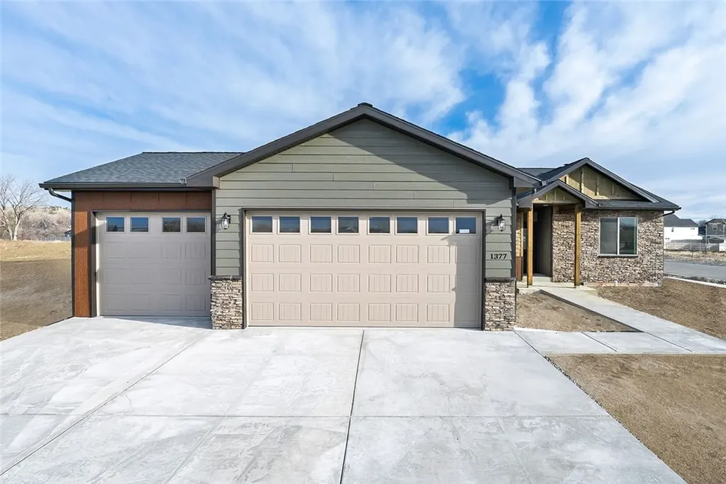 1377 W Eugene Avenue Billings MT 59105