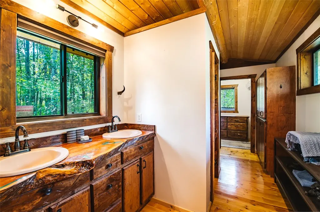 33 Highway 308 Red Lodge MT 59068