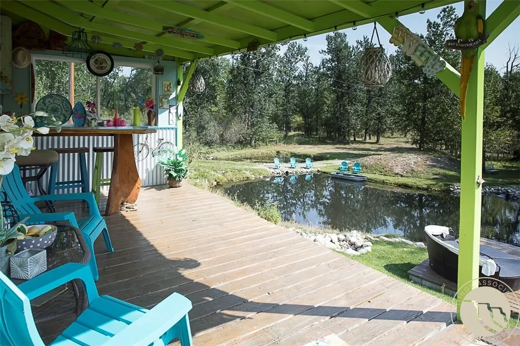 7734 Us Highway 212 Roberts MT 59070