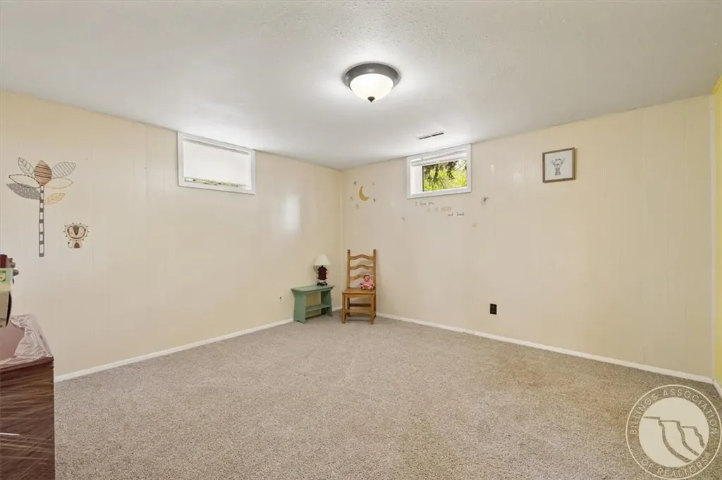 18 S Swan Lane Fromberg MT 59029