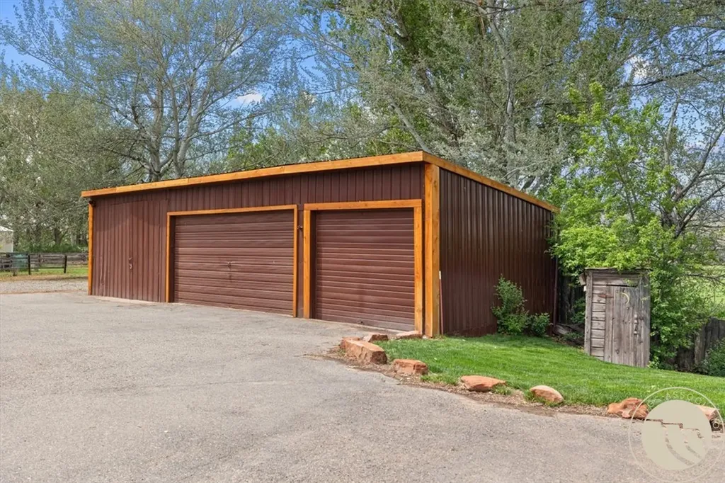 18 S Swan Lane Fromberg MT 59029
