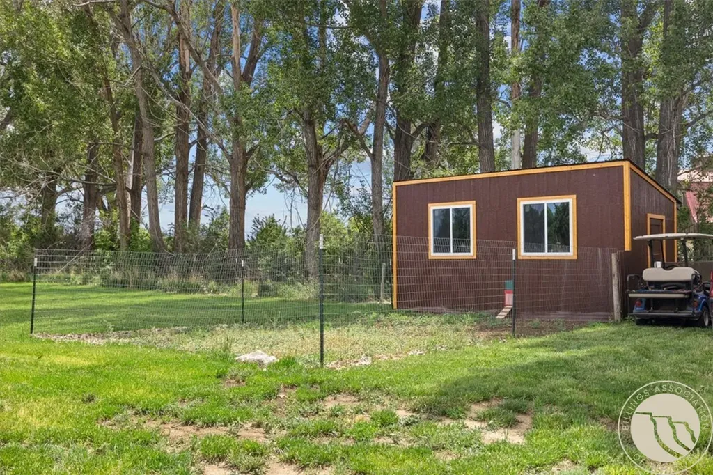 18 S Swan Lane Fromberg MT 59029