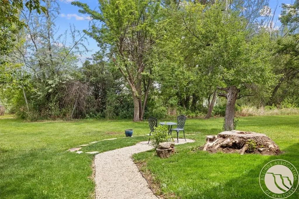 18 S Swan Lane Fromberg MT 59029