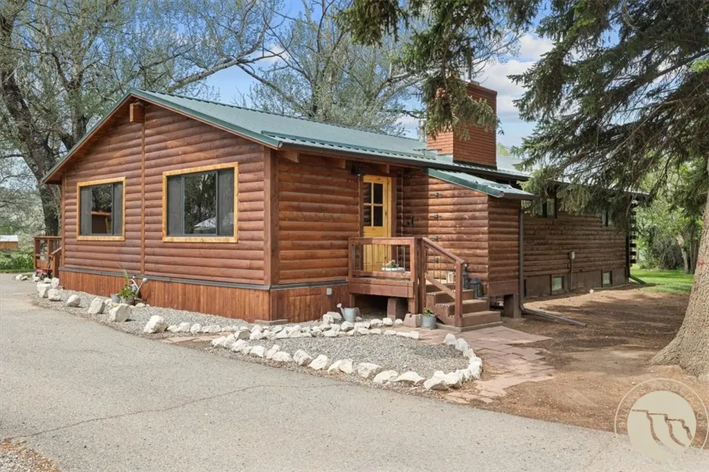 18 S Swan Lane Fromberg MT 59029