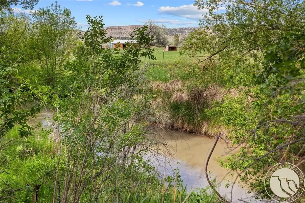 18 S Swan Lane Fromberg MT 59029