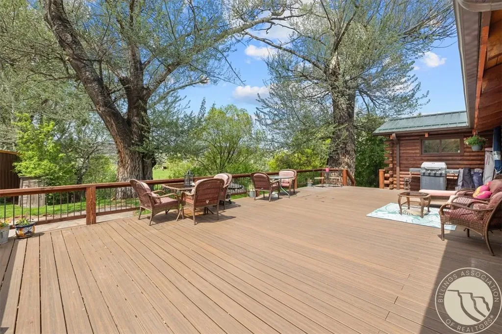 18 S Swan Lane Fromberg MT 59029