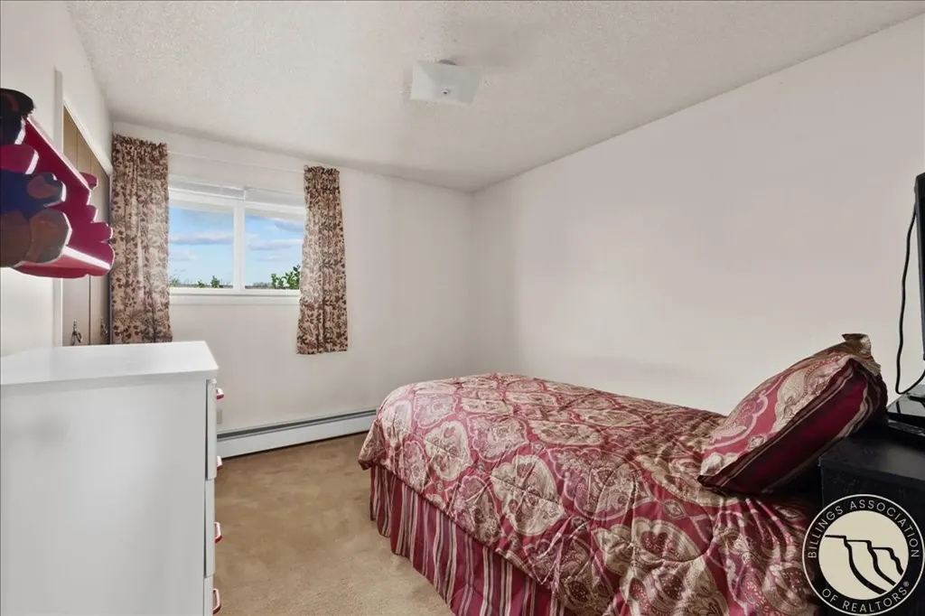 624 1st Street S Hardin MT 59034