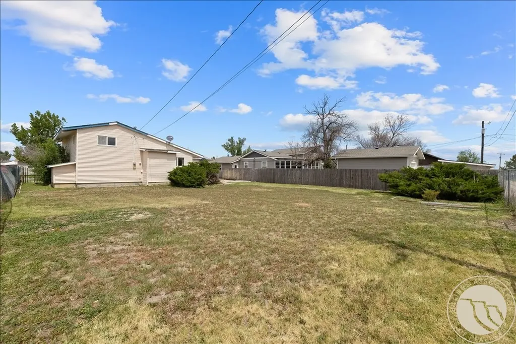 624 1st Street S Hardin MT 59034