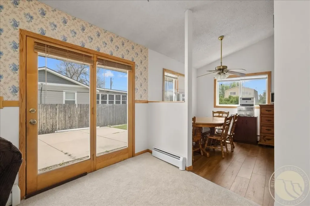 624 1st Street S Hardin MT 59034