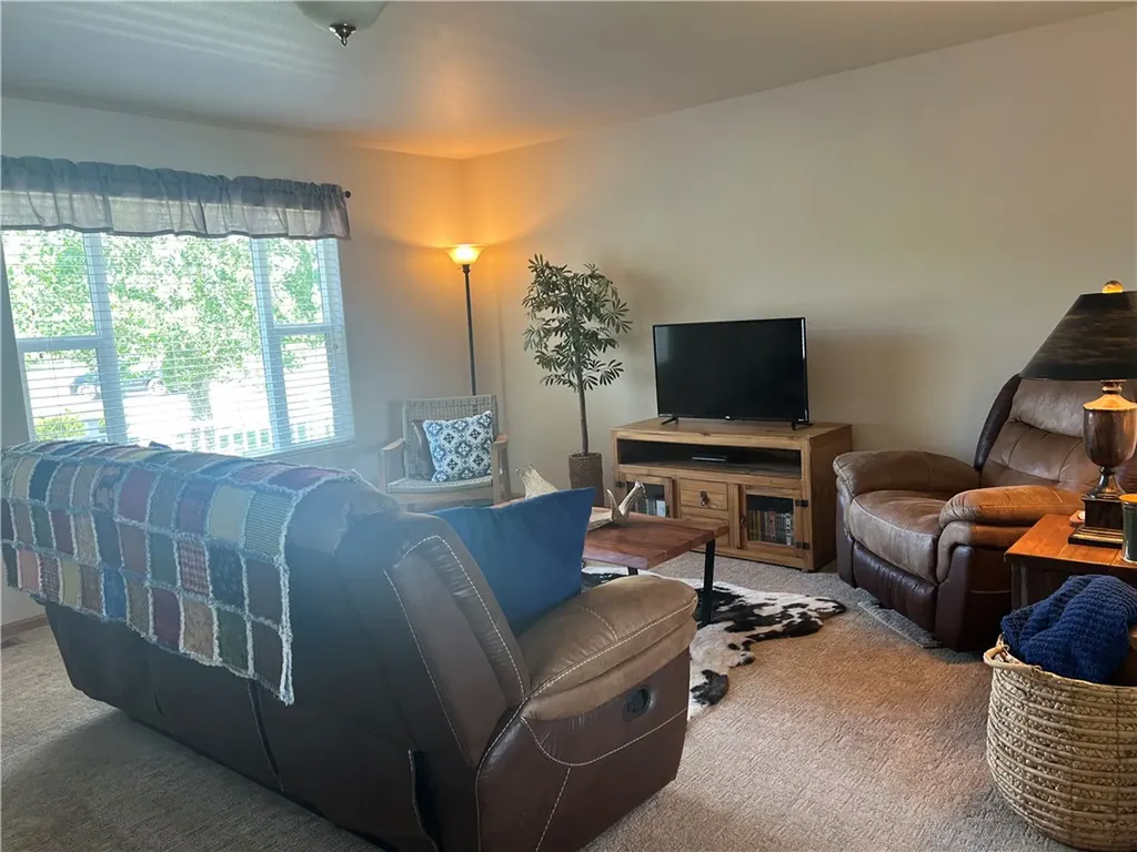 106 E 6th Street Laurel MT 59044
