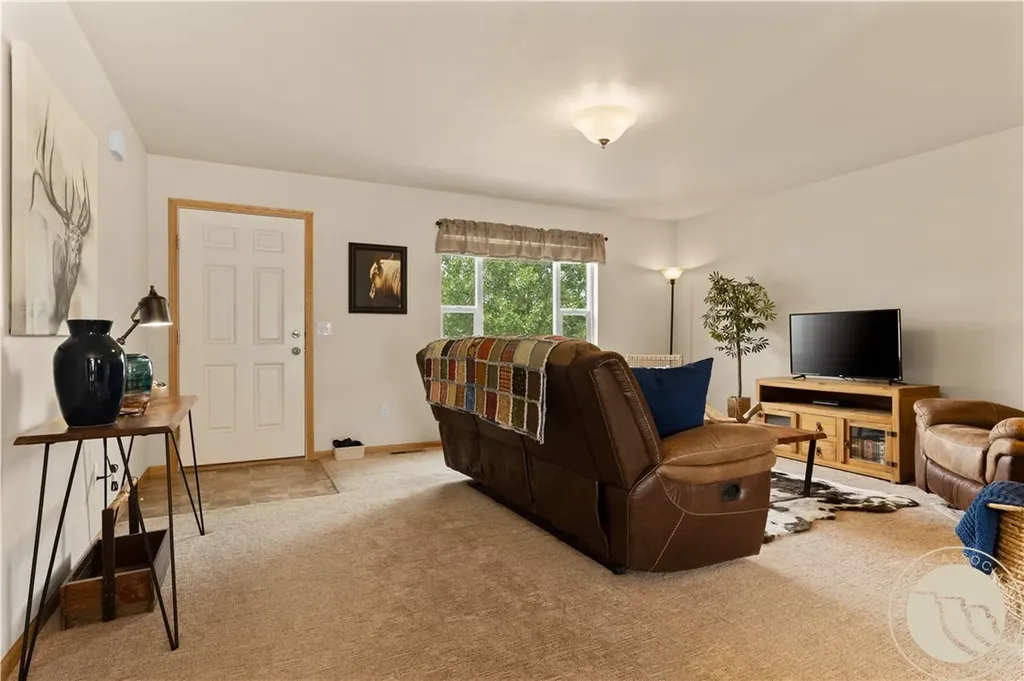 106 E 6th Street Laurel MT 59044