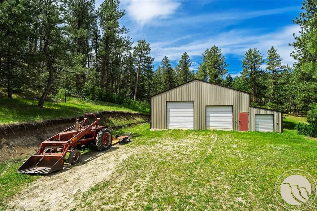 300 Skibstad Road Columbus MT 59019