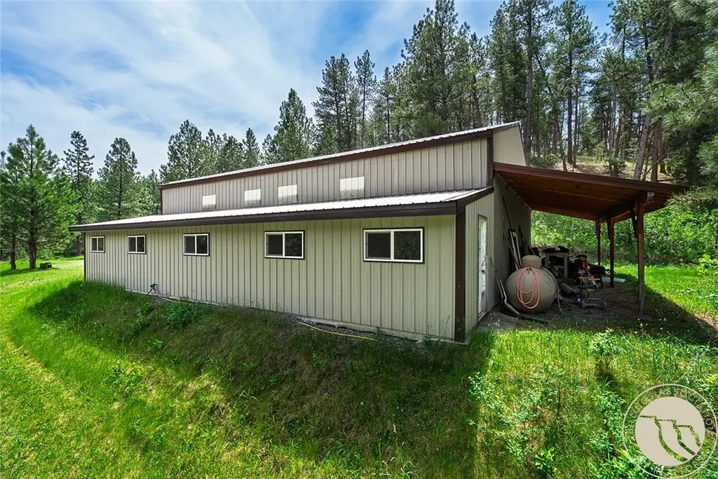 300 Skibstad Road Columbus MT 59019