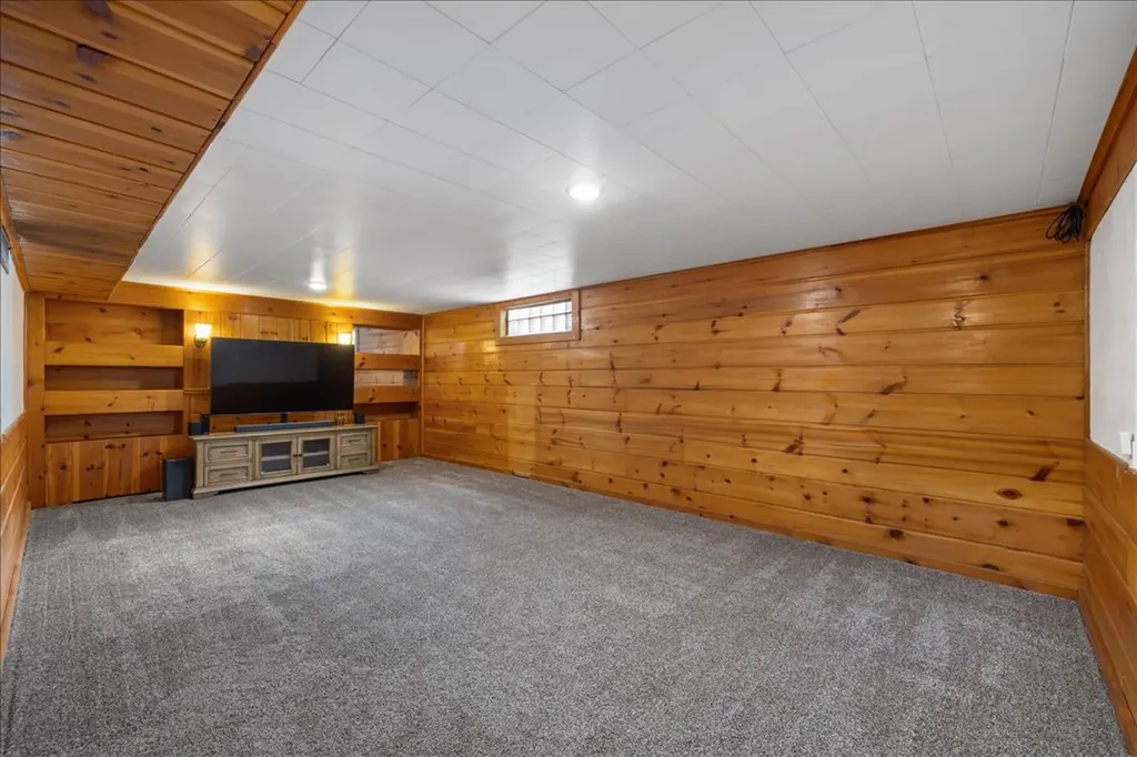 2332 Pine Street Billings MT 59101