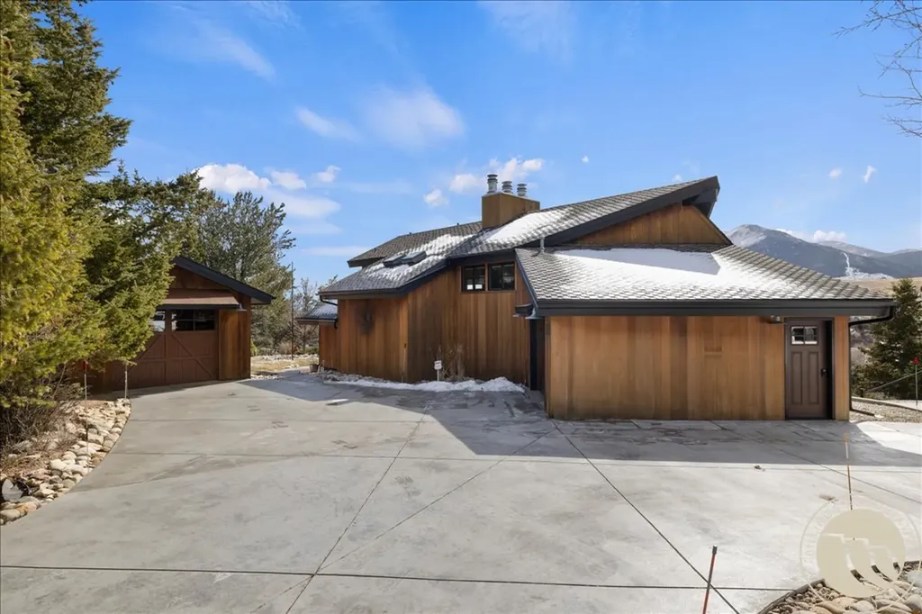 167 W Fork Road Red Lodge MT 59068