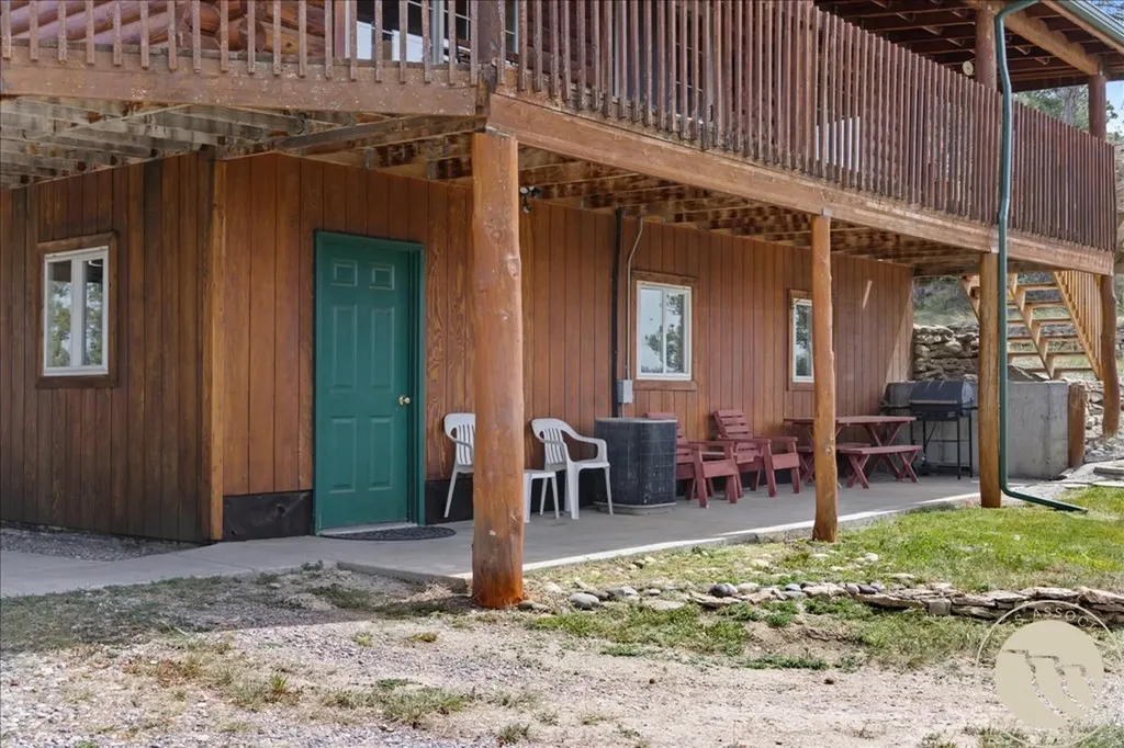 25 Denali Cabin Lane Roundup MT 59072