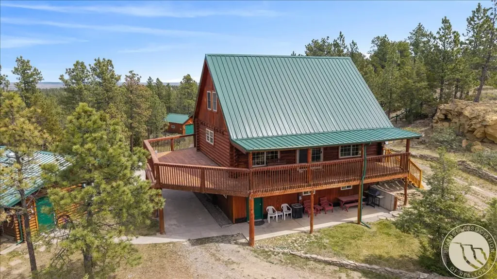 25 Denali Cabin Lane Roundup MT 59072